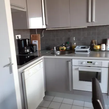 Au Calme Avec Piscine Et Parking Dans Securisee * סן ז'אן דה מון