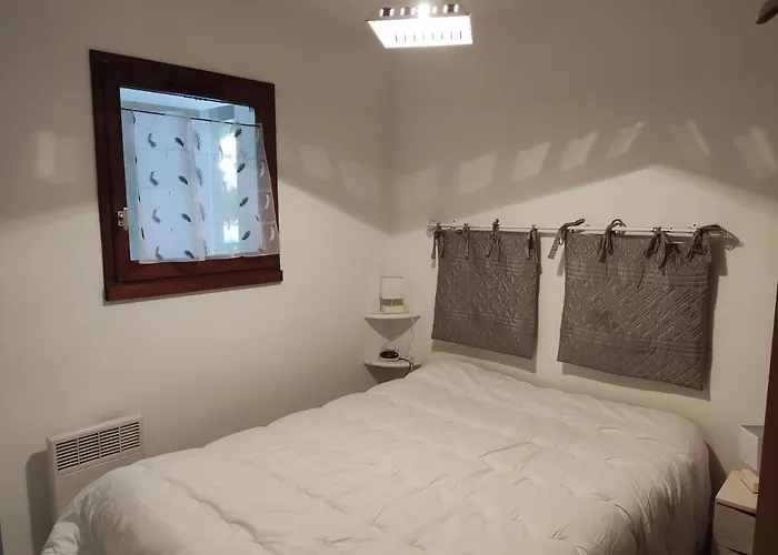 Apartmán Au Calme Avec Piscine Et Parking Dans Securisee *