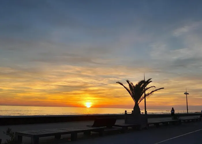 Au Calme Avec Piscine Et Parking Dans Résidence Securisée Saint-Jean-de-Monts